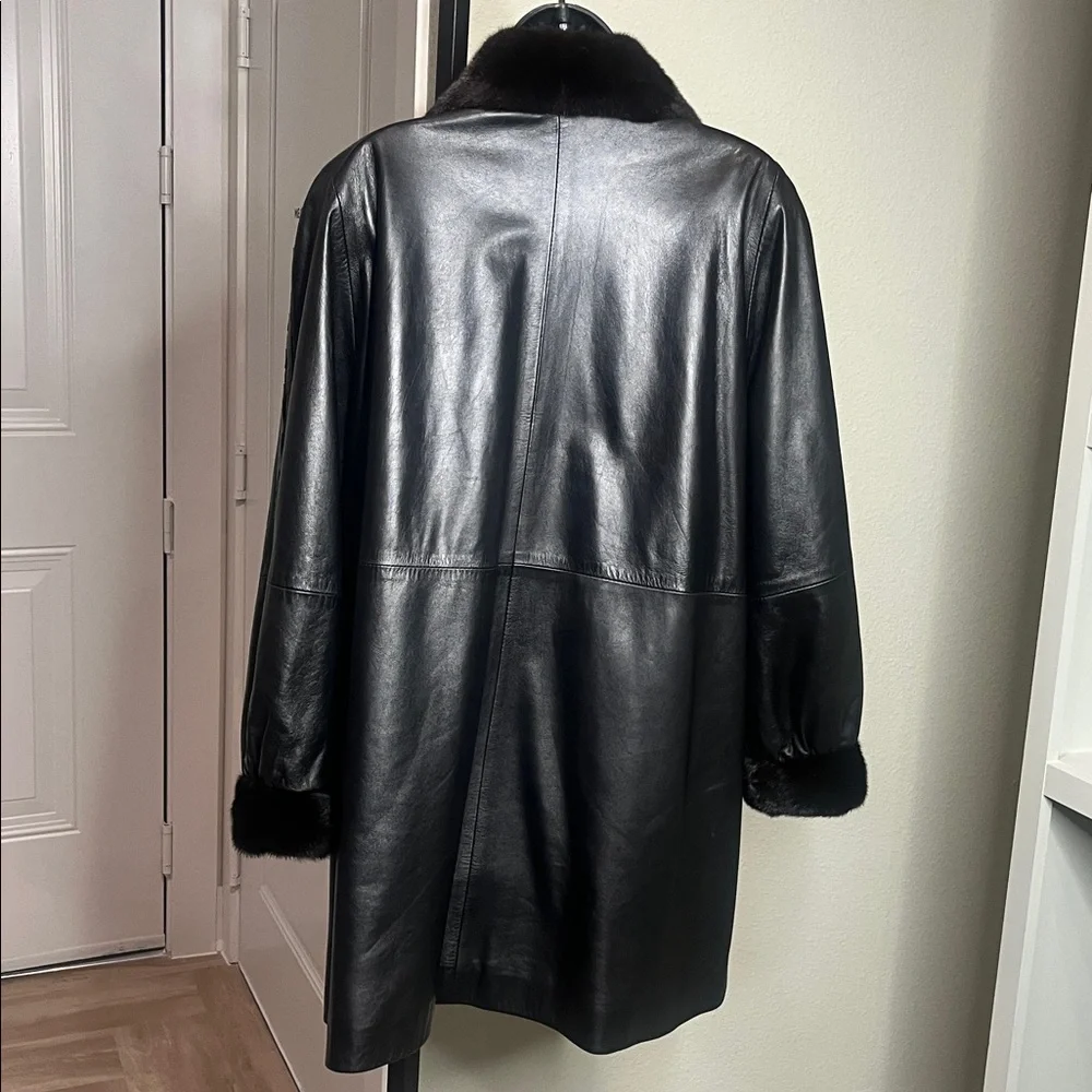 Black Lamb Leather Coat. Preloved - Picture 4 of 7